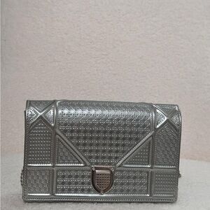 Christian Dior Diorama Wallet on Chain